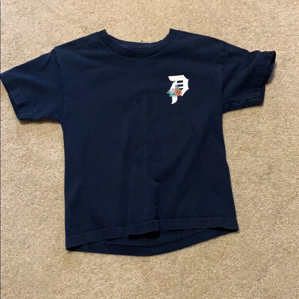 I am selling a primitive T-shirt
